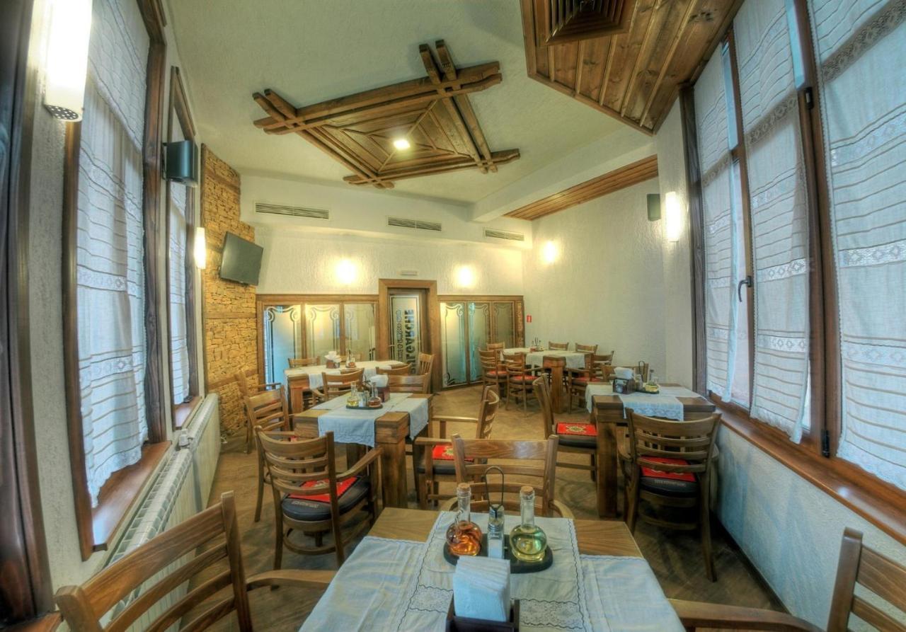 Българче Хотел - Ресторант Smolyan Exterior foto