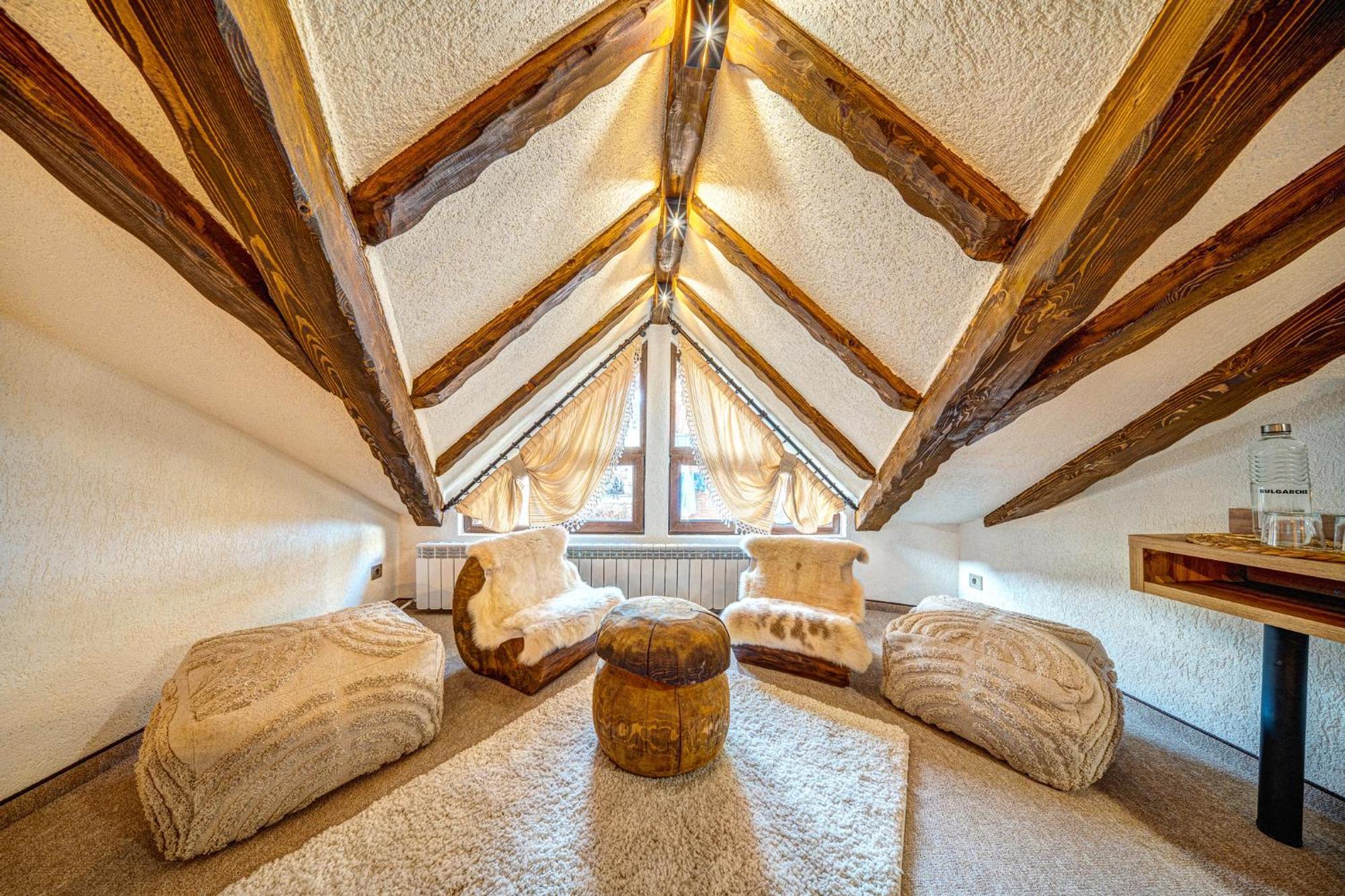 Българче Хотел - Ресторант Smolyan Exterior foto